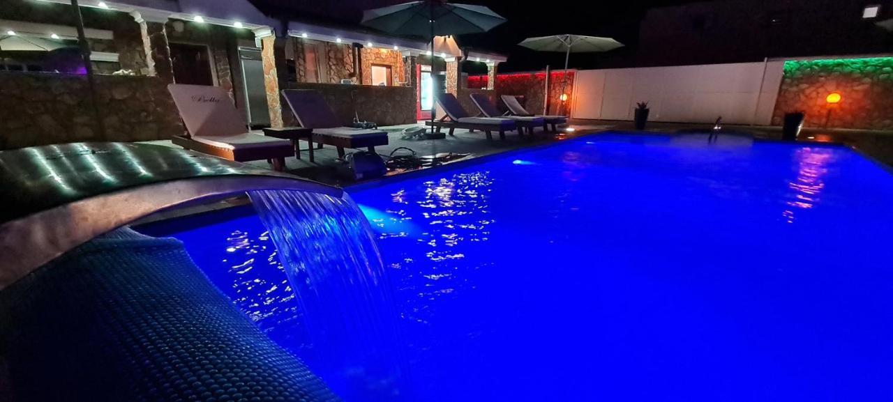 Motel Bella Ljesevo ภายนอก รูปภาพ
