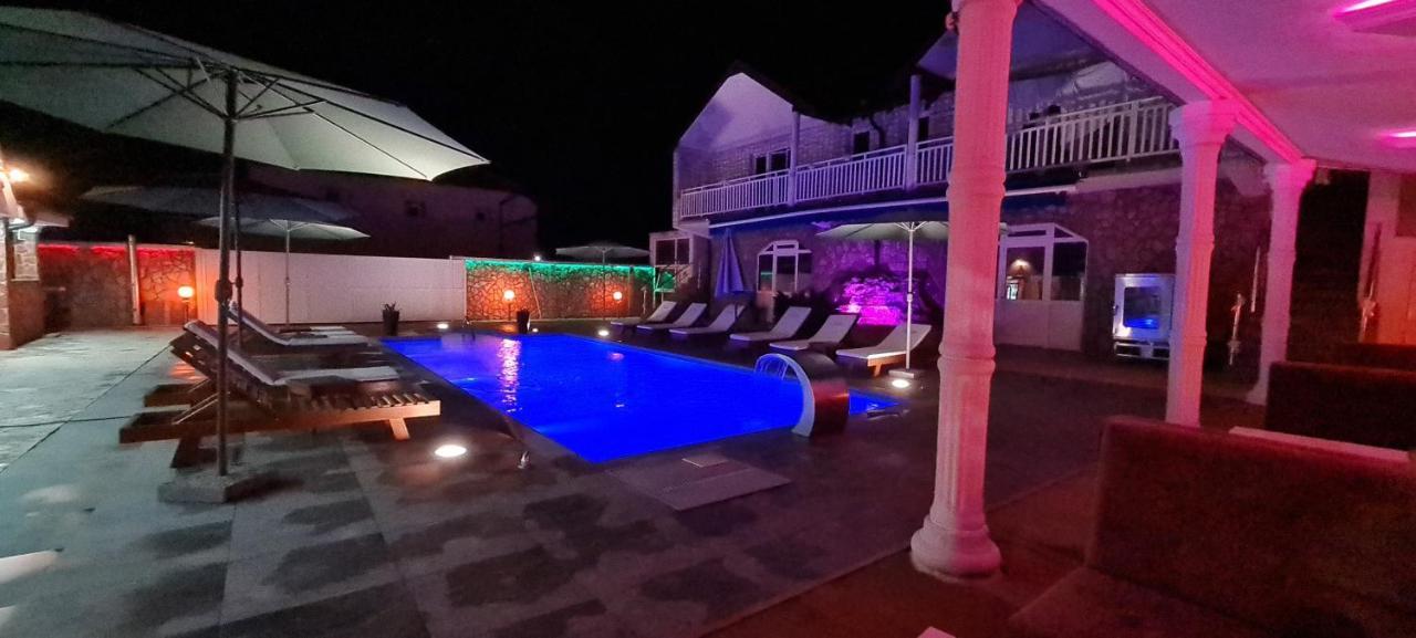 Motel Bella Ljesevo ภายนอก รูปภาพ